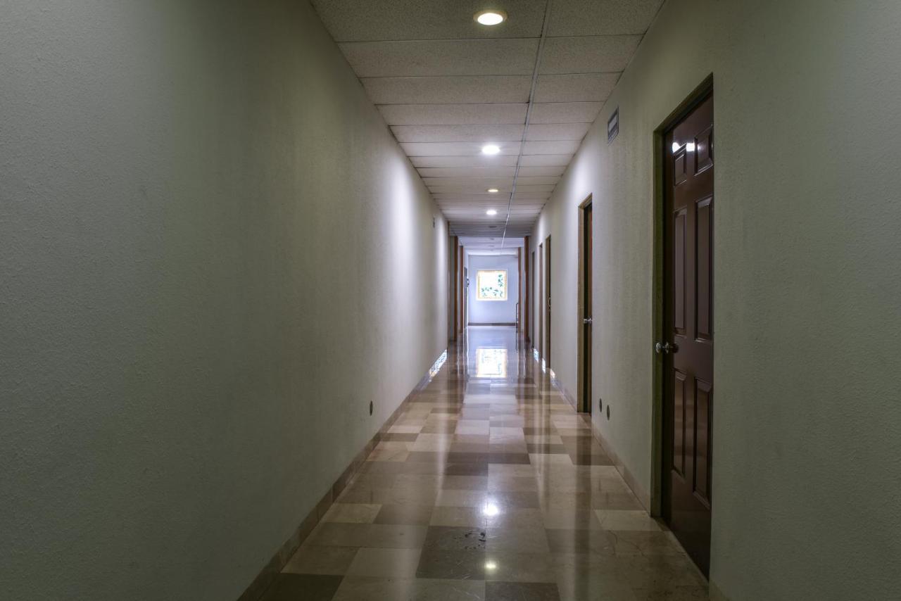 Hotel Oliver Inn - Tlalnepantla Мехико Экстерьер фото